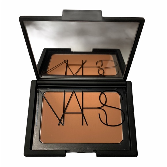 NARS Other - 🎉HP🎉 NARS POWDER FOUNDATION MED/DARK2 SYRACUSE 6206